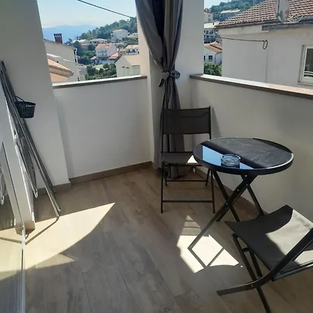 Mare 1 Vrbnik (Primorje-Gorski Kotar)