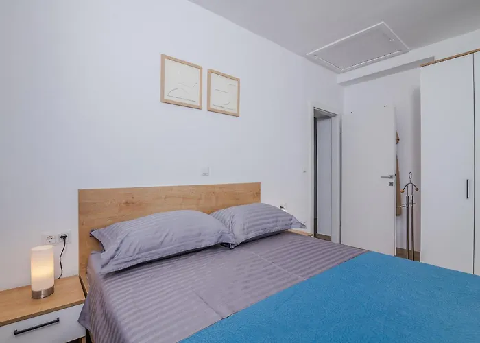 Mare 1 Vrbnik (Primorje-Gorski Kotar)